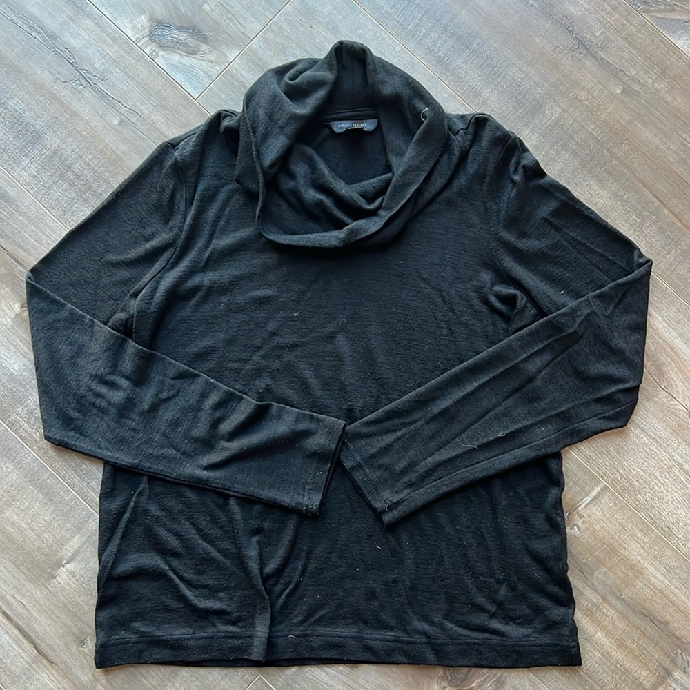 Banana Republic luxespun black long sleeve